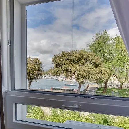 アパート Unique *